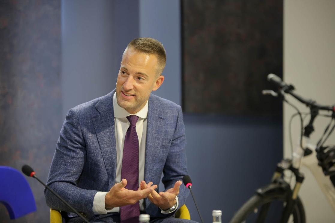 Matej Zakonjšek speaking