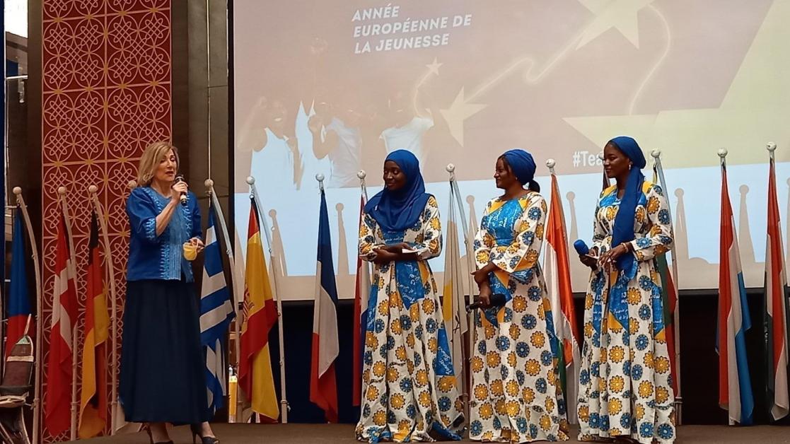 Célébration de la Fête de l'Europe le 9 mai 2022 et de l'Année Européenne de la Jeunesse en compagnie de representatives de la Fada des Filles