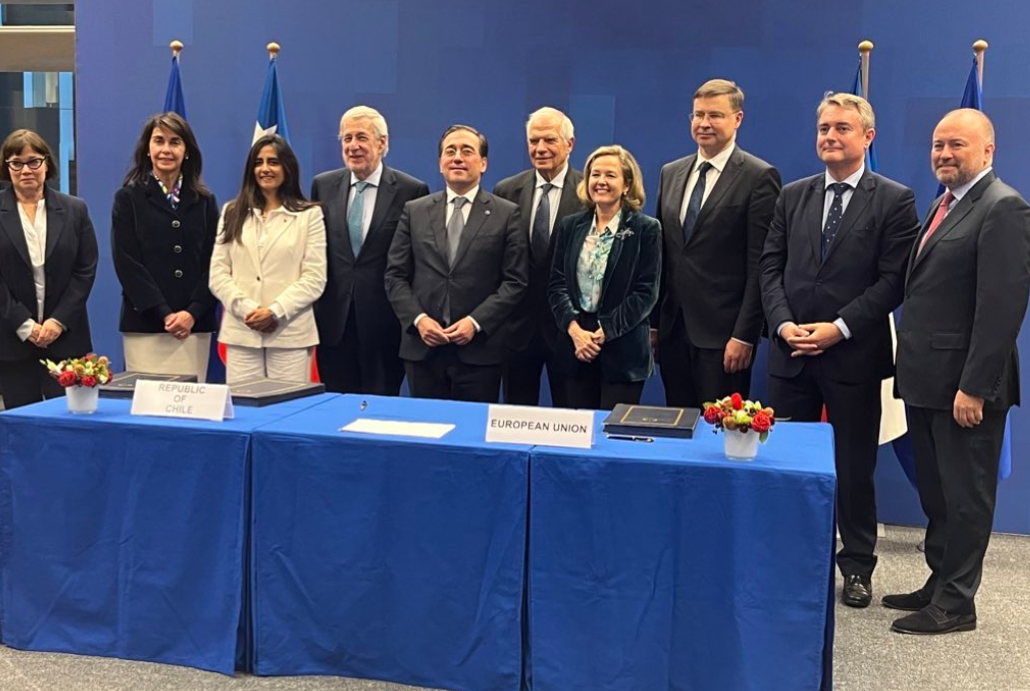 La Unión Europea y Chile firman modernos y ambiciosos acuerdos comerciales y políticos