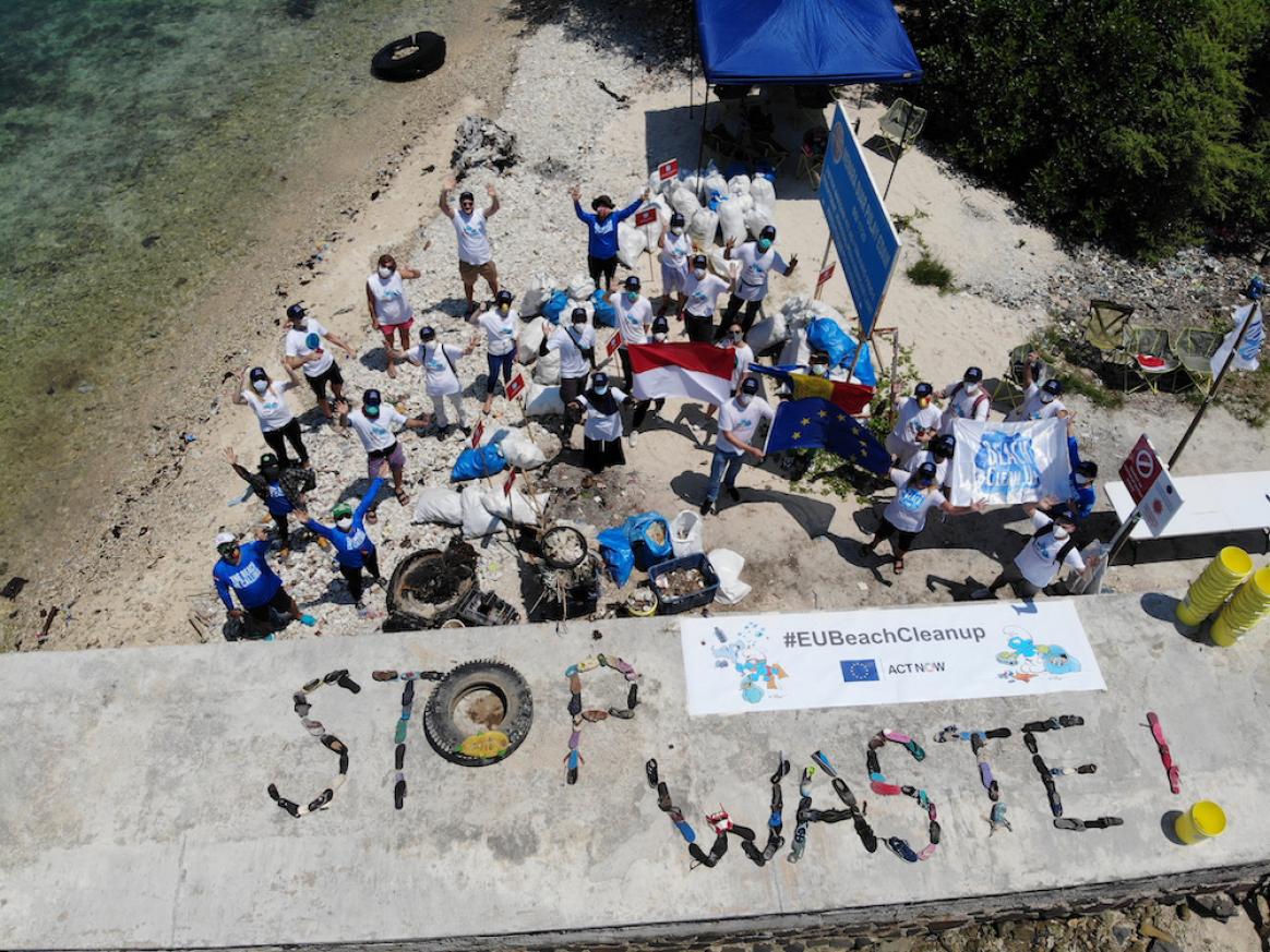 #EUBeachCleanup at Damar Island