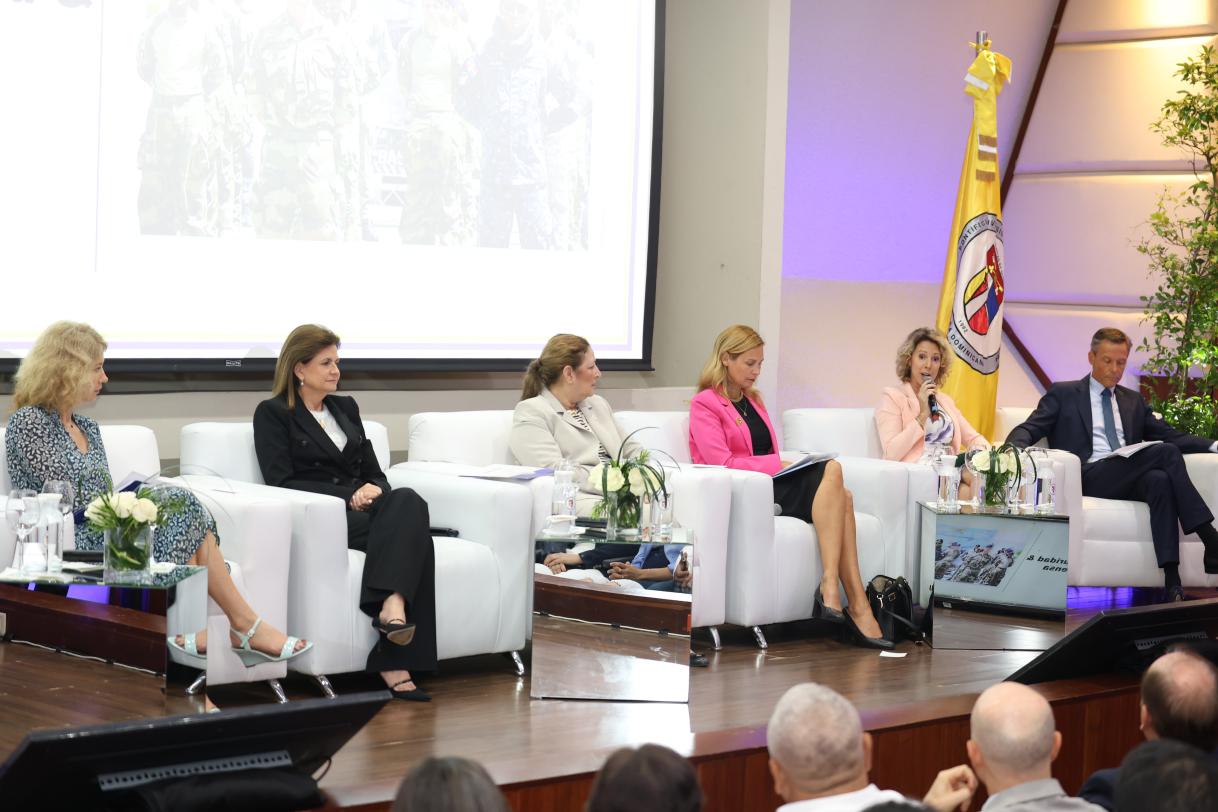 Los embajadores europeos y la VP Raquel Peña conversan sobre las relaciones UE-RD