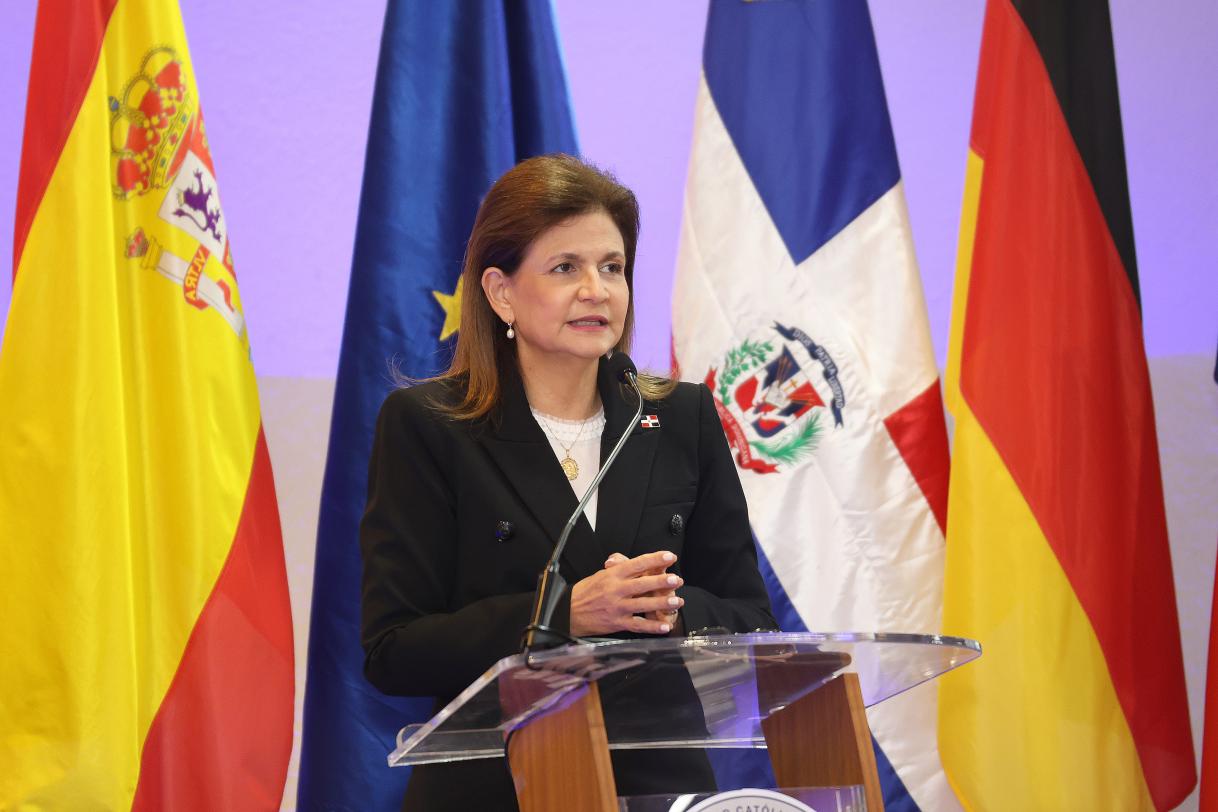 Los embajadores europeos y la VP Raquel Peña conversan sobre las relaciones UE-RD
