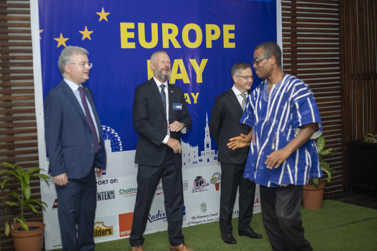 Amb. Jankowski and EU colleagues receiving guests at the event 
