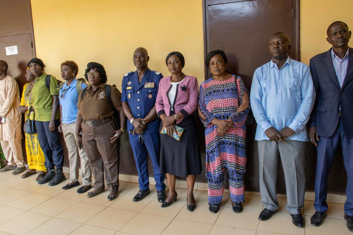 Cérémonie de remise de moulins à manioc