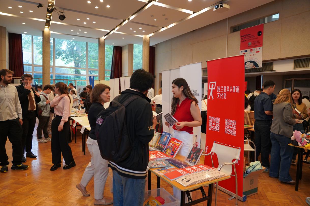 DELCHN_20250927_Reading Europe (7).JPG