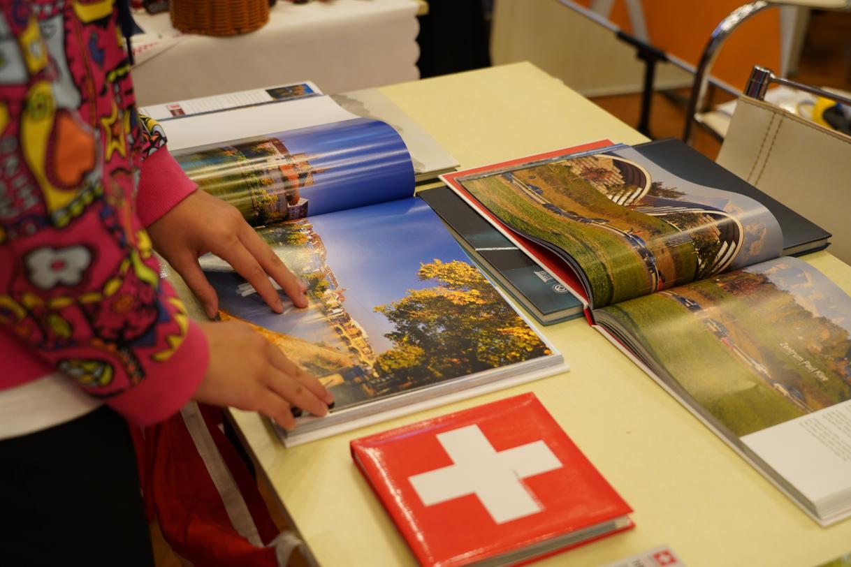 DELCHN_20250927_Reading Europe (9).JPG