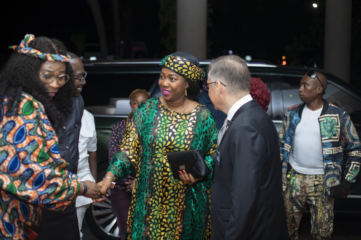 First Lady arrives at the event and was received by Ambassador Jankowski
