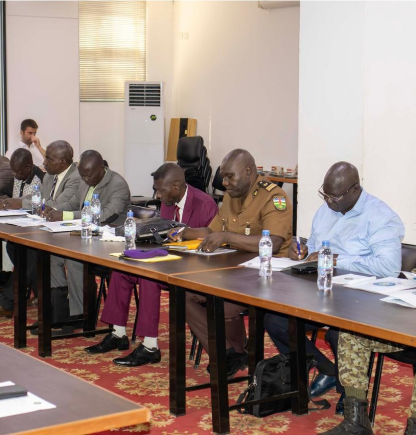 Remis 261 équipements informatiques