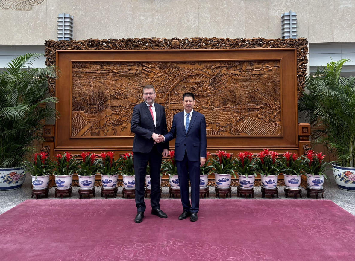 DELCHN_20251208_EU SE Central Asia visit China_p2.jpg