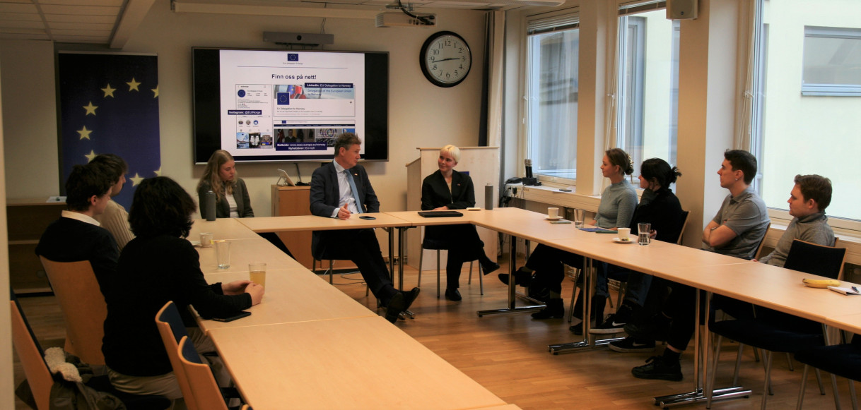 Ambassadør Nicolas de La Grandville svarer på spørsmål fra Europeiske Studenter Oslo
