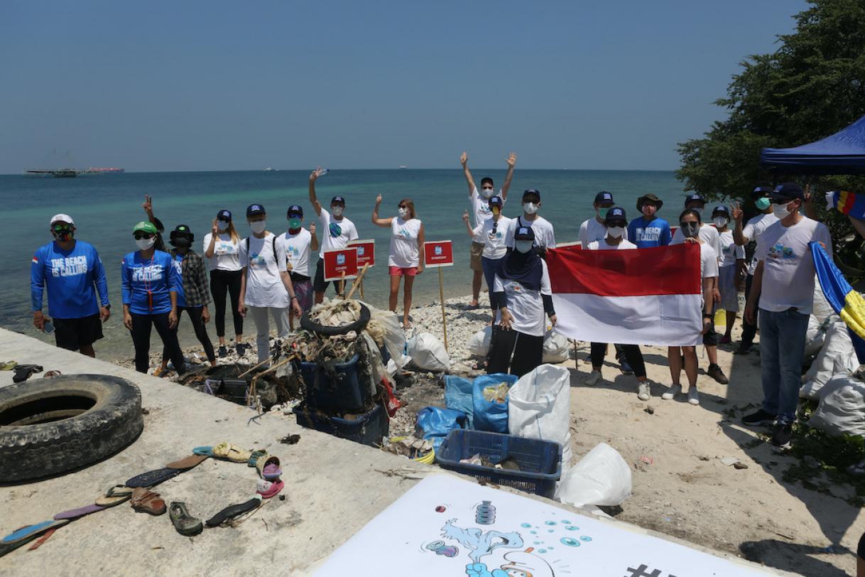 #EUBeachCleanup at Damar Island
