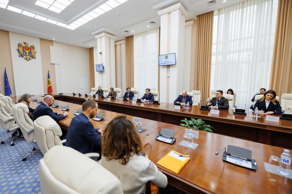 President of the European Council, Charles Michel, and Prime Minister of Moldova, Dorin Recean