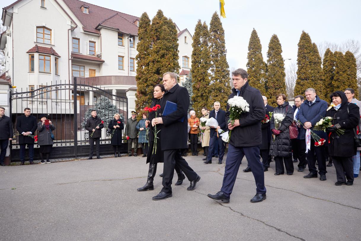 Embassy of Ukraine to the Republic of Moldova: EU Ambassador and Member States Ambassadors at the ceremony to mark one-year of Russia's invasion on Ukraine 