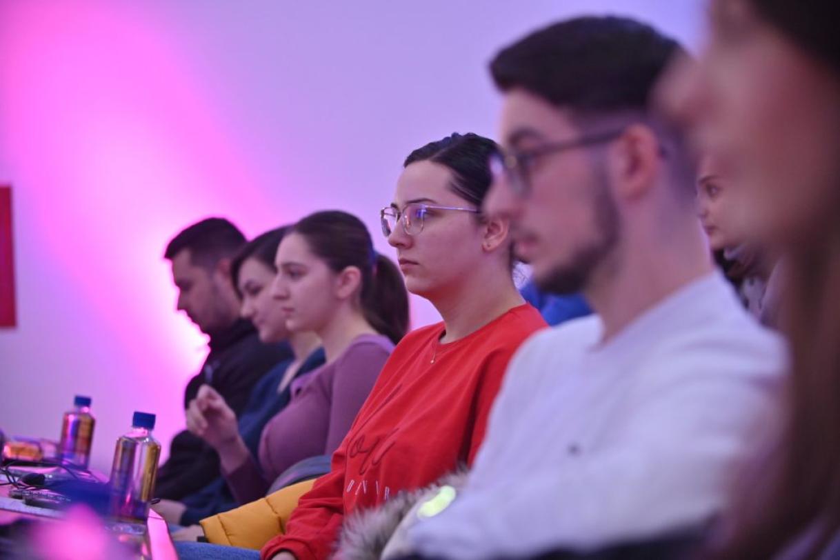 Ambassador Sattler and Students Discuss a Greener Future in Zenica, and launch #GenChange Project