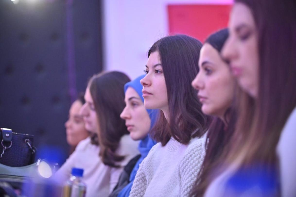 Ambassador Sattler and Students Discuss a Greener Future in Zenica, and launch #GenChange Project