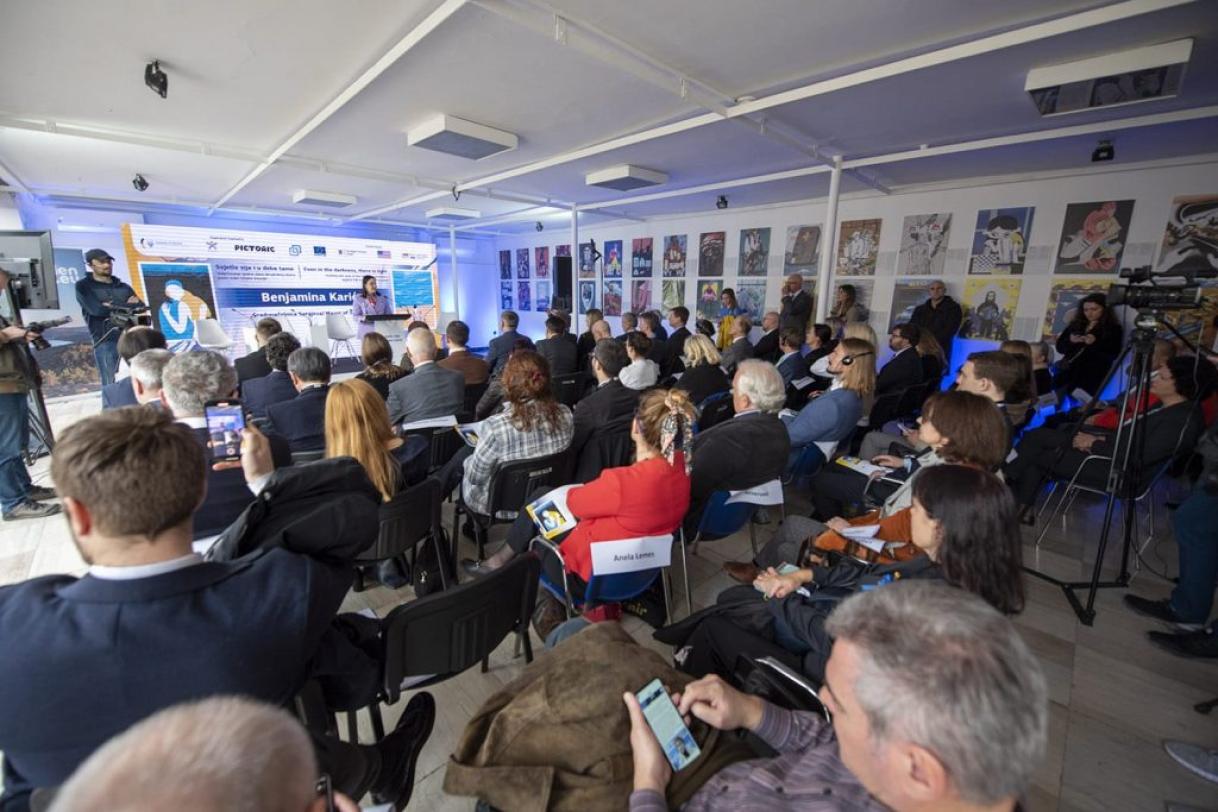 “Even in the darkness, there is light” – an exhibition of 100 inspiring stories about Ukrainian struggle, unity and indomitability opened in Sarajevo