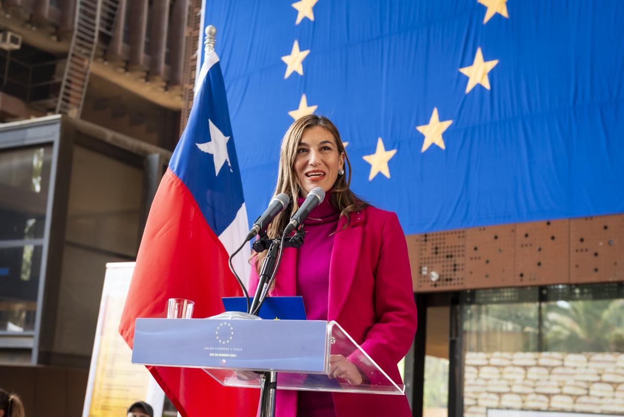 Andrea Obaid Maestra Ceremonia