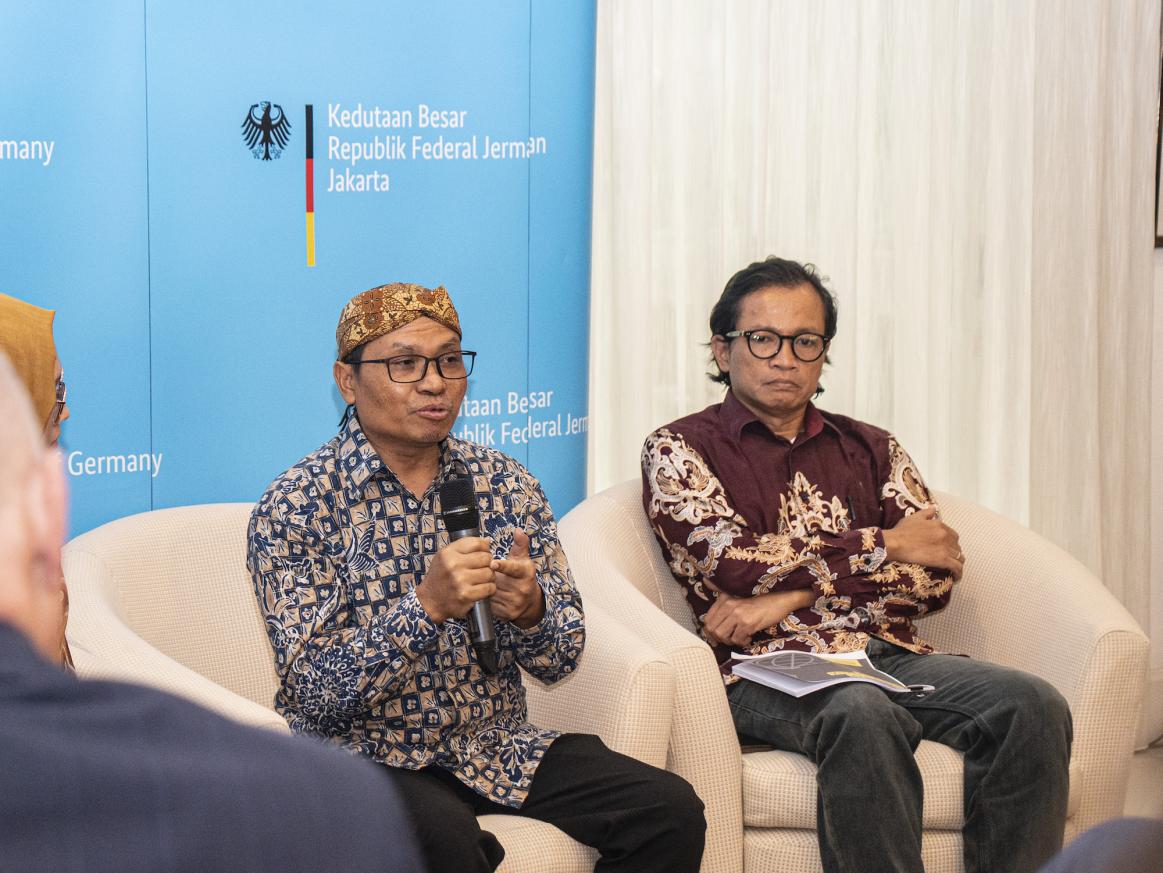 Discussion hosted by the German Embassy