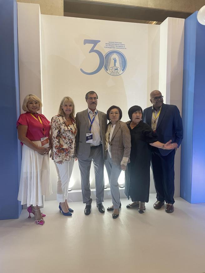 A picture with the director of the KIBHR Mr Yevgeny Zhovtis (third from the left) and participants of the Conference
