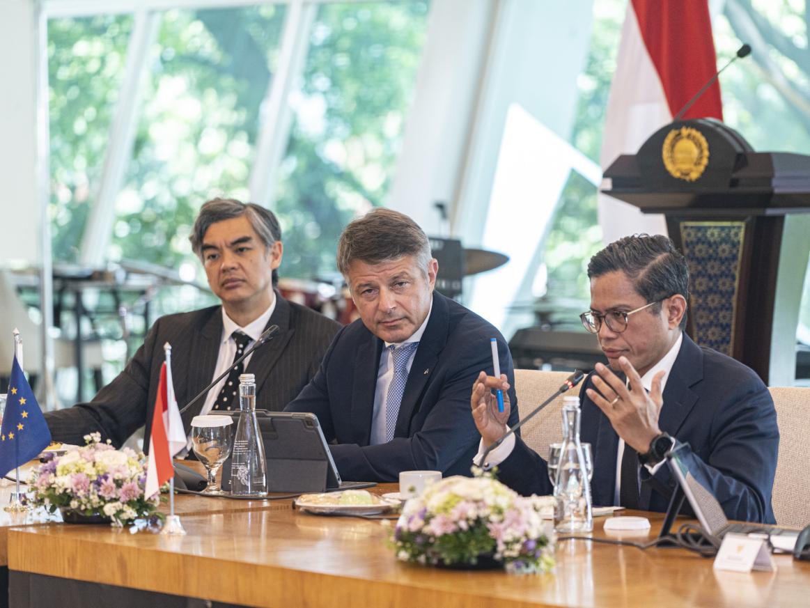 Meeting at the Indonesian Ministry of Foreign Affairs