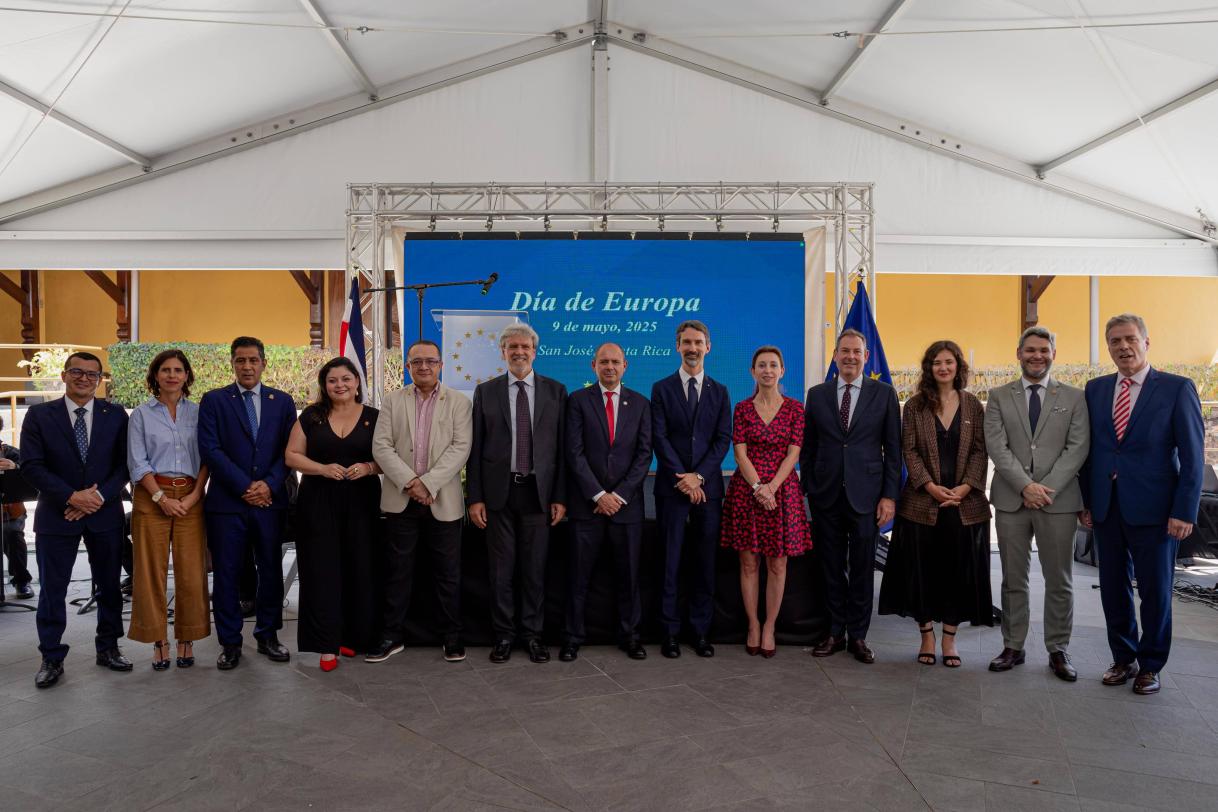 Socios y aliados junto al Equipo Europa