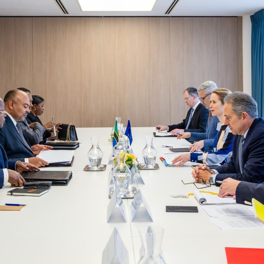 Minster Kombo meets with HRVP Kaja Kallas.