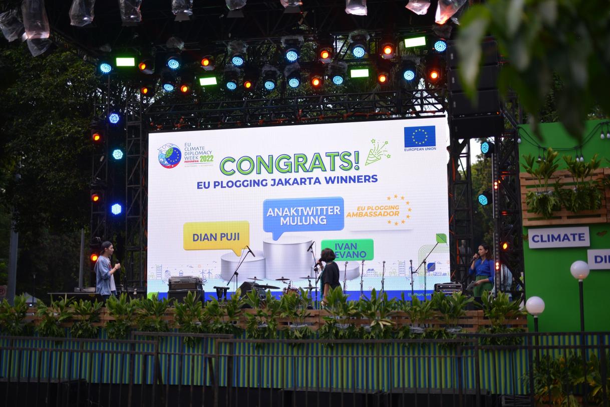 Announcement of winners of Plogging (jogging while picking up litter)