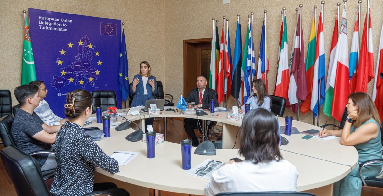 The EU Delegation holds consultations on development of journalism in Turkmenistan