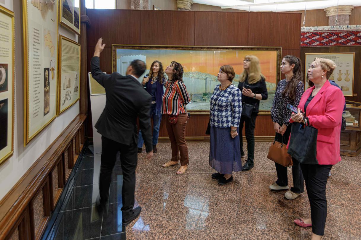 Visit of the European artists to the National Museum of Turkmenistan