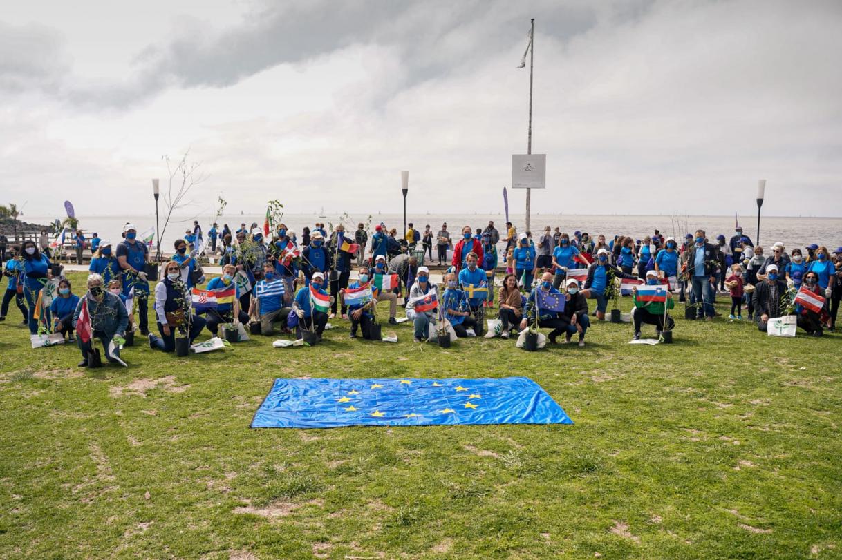 Cleaning day of the Río de La Plata