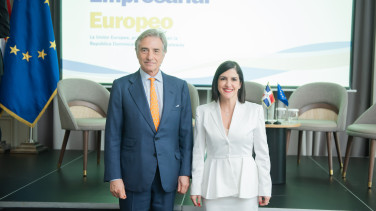 Raúl Fuentes Milani, Embajador de la Unión Europea y Biviana Riveiro, Directora de Prodominicana
