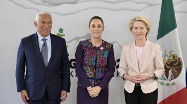 António Costa, Claudia Sheinbaum y Ursula Von der Leyen de izquierda a derecha