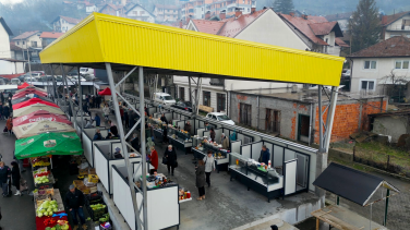 City Market in Gračanica 