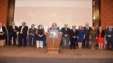 L’Ambassadeure de l’UE Denisa-Elena prononçant le discours du 9 mai en présence de ses collaborateurs et des Ambassadeurs des Etats-membres de l’UE au Niger