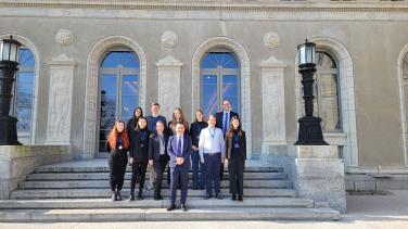 Trainees in front of WTO building