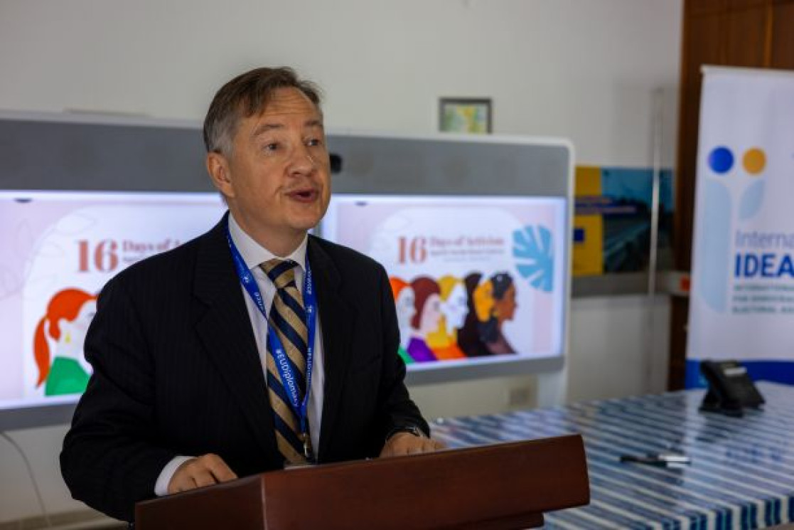 Ambassador Jankwoski delivering a statment