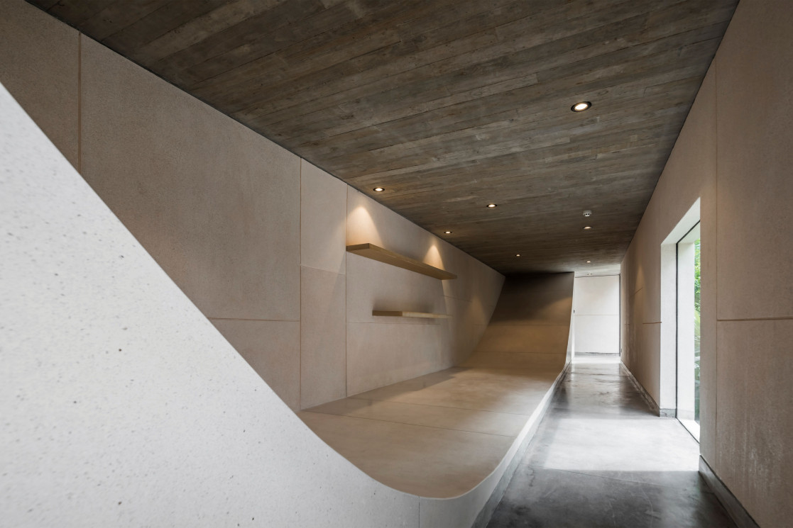 03_by Oki Hiroyuki.jpg