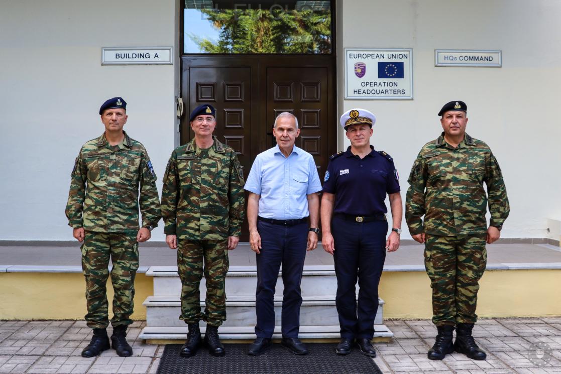EUNAVFOR ASPIDES: Hellenic Deputy Minister of National Defense Visits Operational Headquarters
