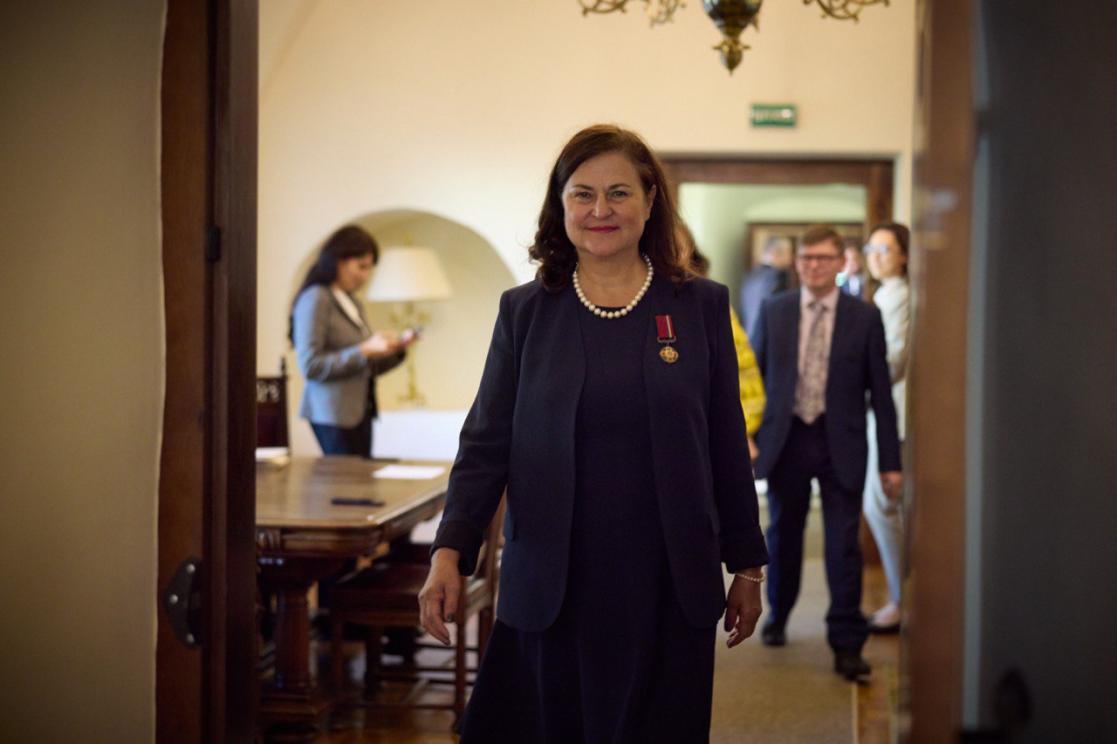 Katarína Mathernová presented a letter of credence