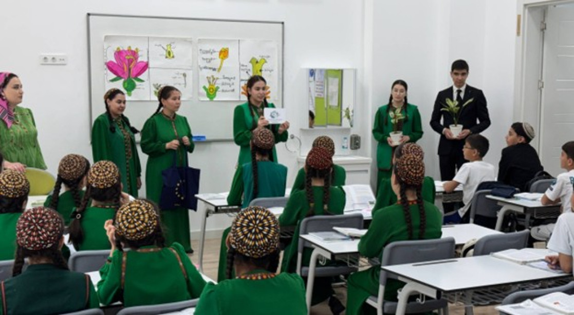 Eco-Mentoring project promotes environmental awareness among school students in Ashgabat