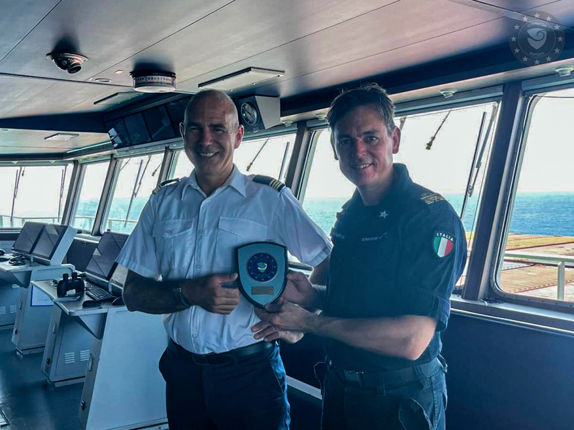 EUNAVFOR ASPIDES: Visit of Force Commander to a MV