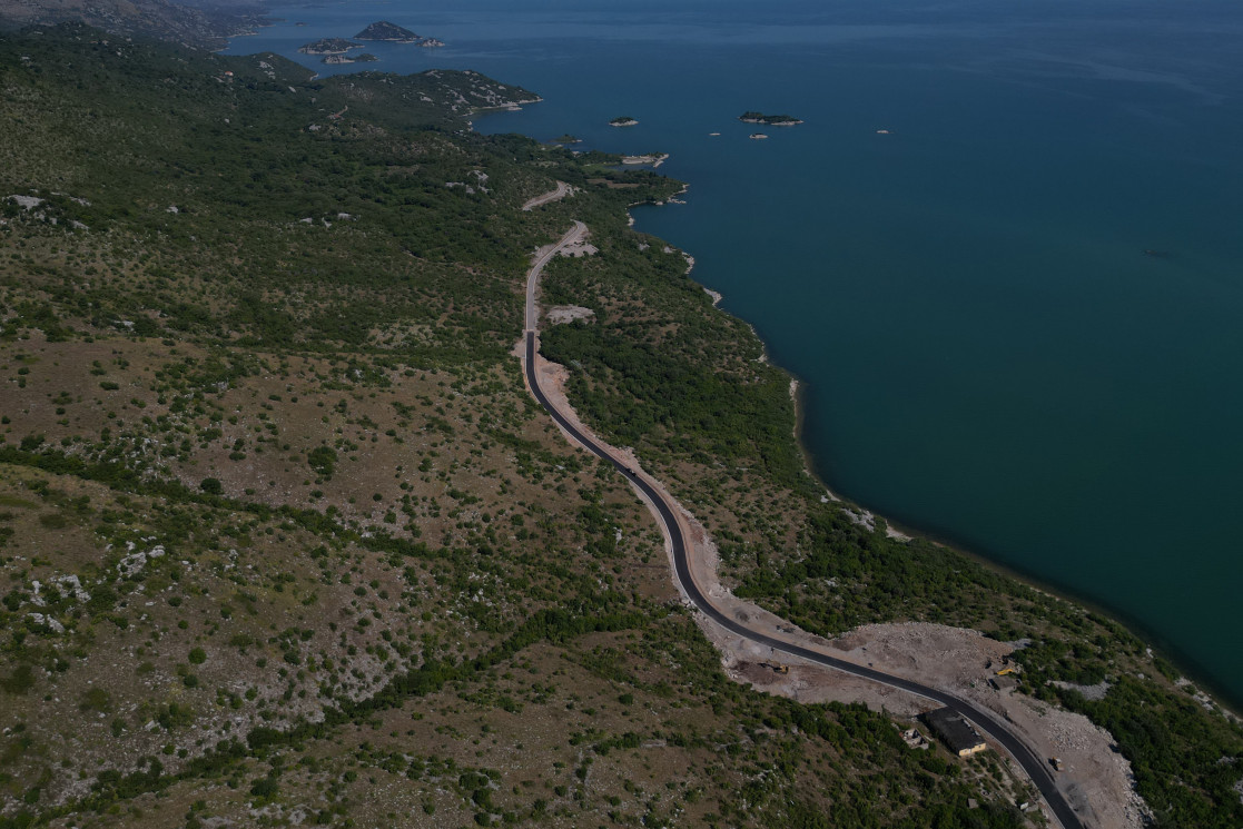Shirokë–Zogaj Road