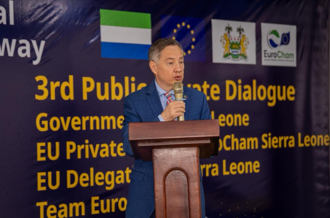 Ambassador Jacek Jankowski