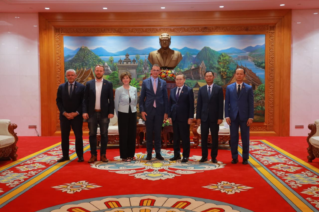 Meeting with the President of NA in Laos