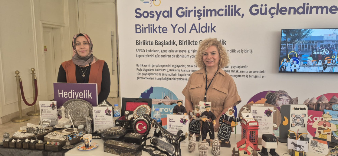 foto 2- Rukiye Cihan ve Zahide Durmaz
