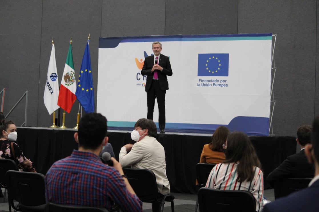 Man asking during a conference