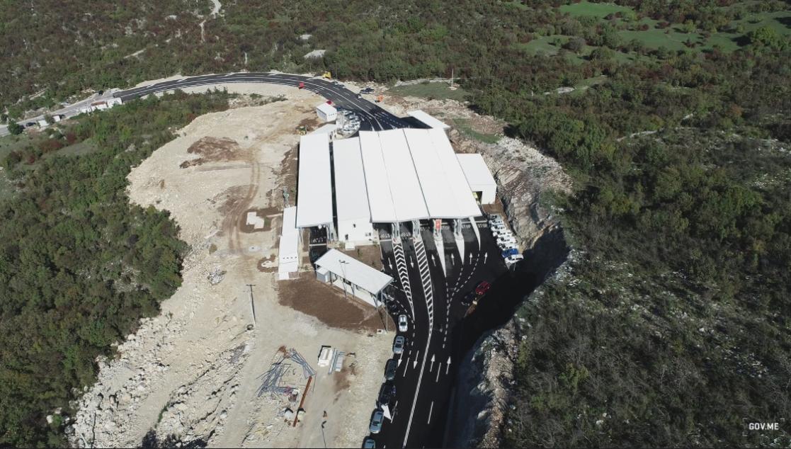 Aerial photograph of a road