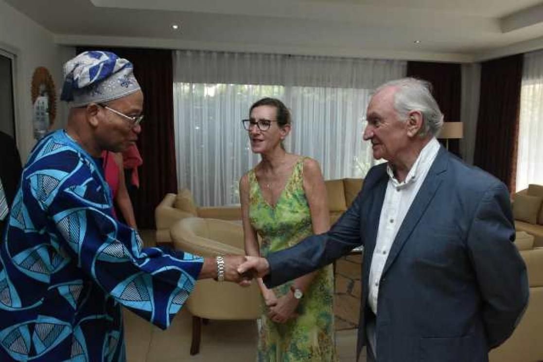 people shaking hands