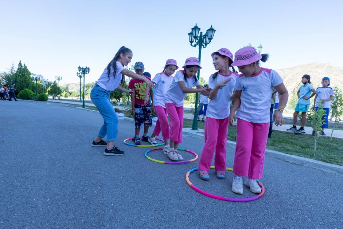 Kids playing