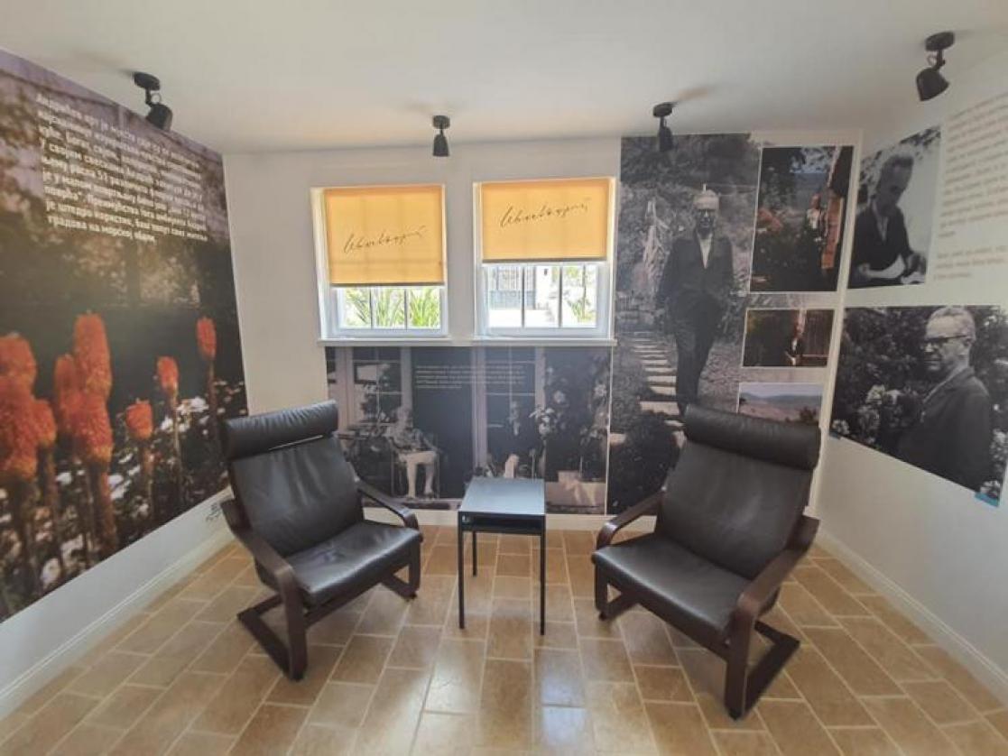 Two chairs in a room